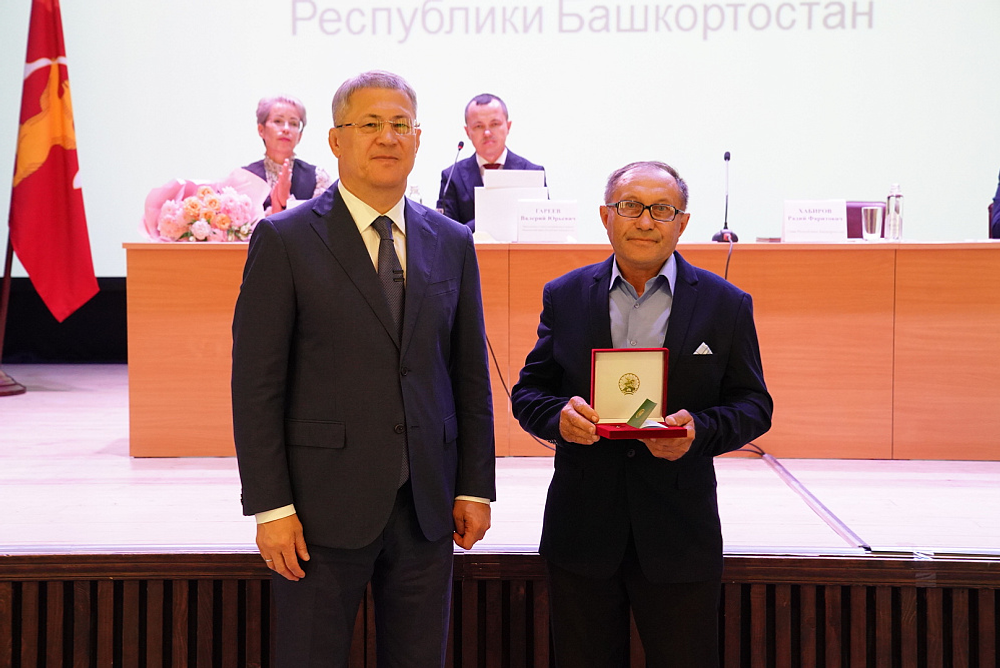 Главой администрации Мишкинского района избрали Ларису Александрову