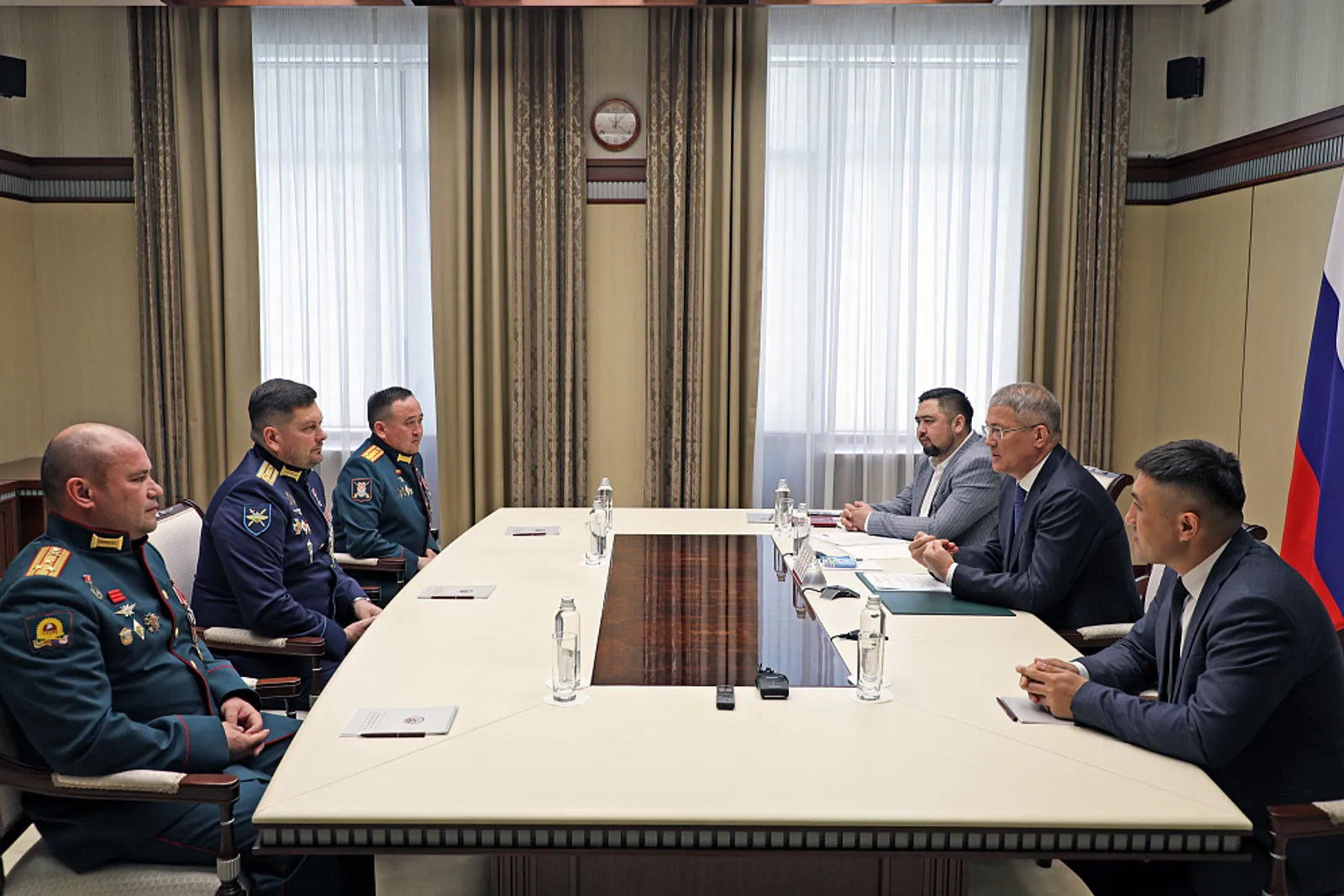 Встреча с финалистами второго потока федеральной программы «Время Героев»