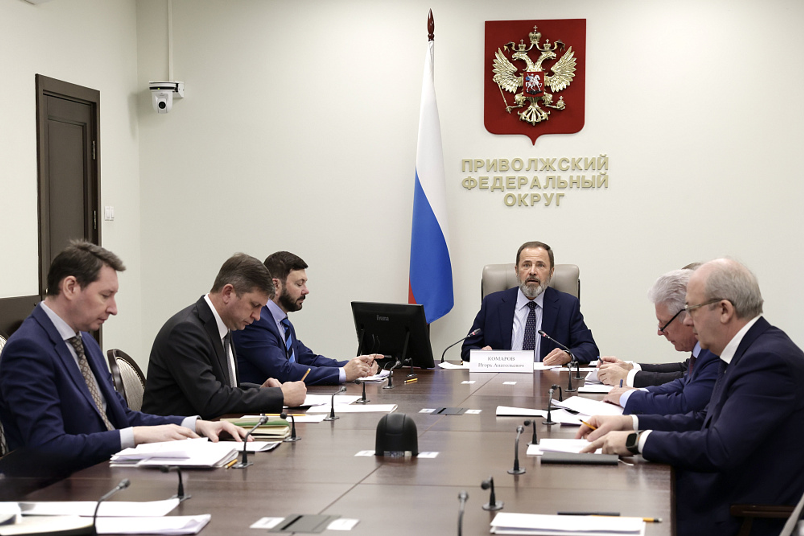 Радий Хабиров принял участие в совещании с руководителями регионов ПФО