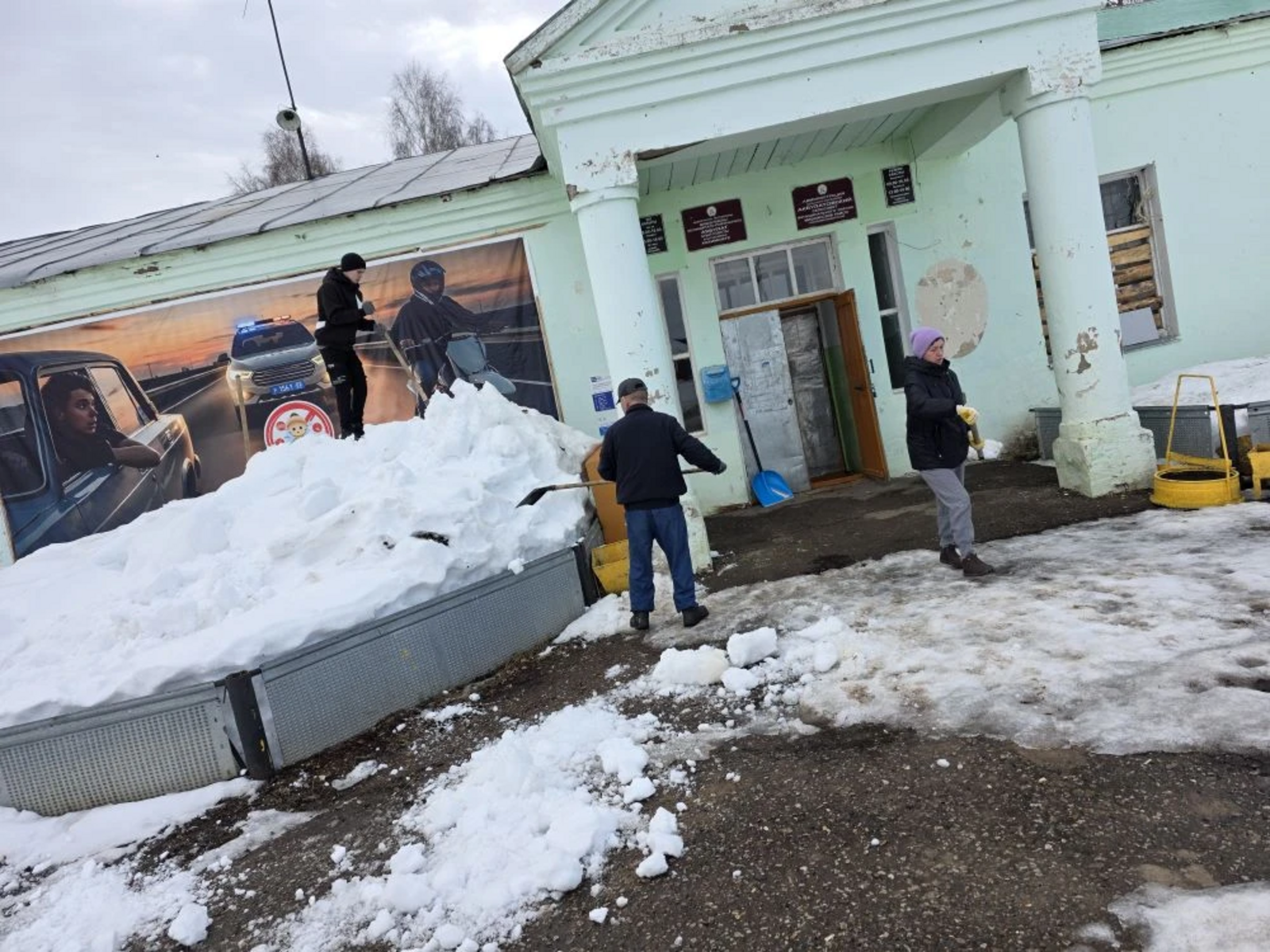 В Мишкинском районе начались  субботники