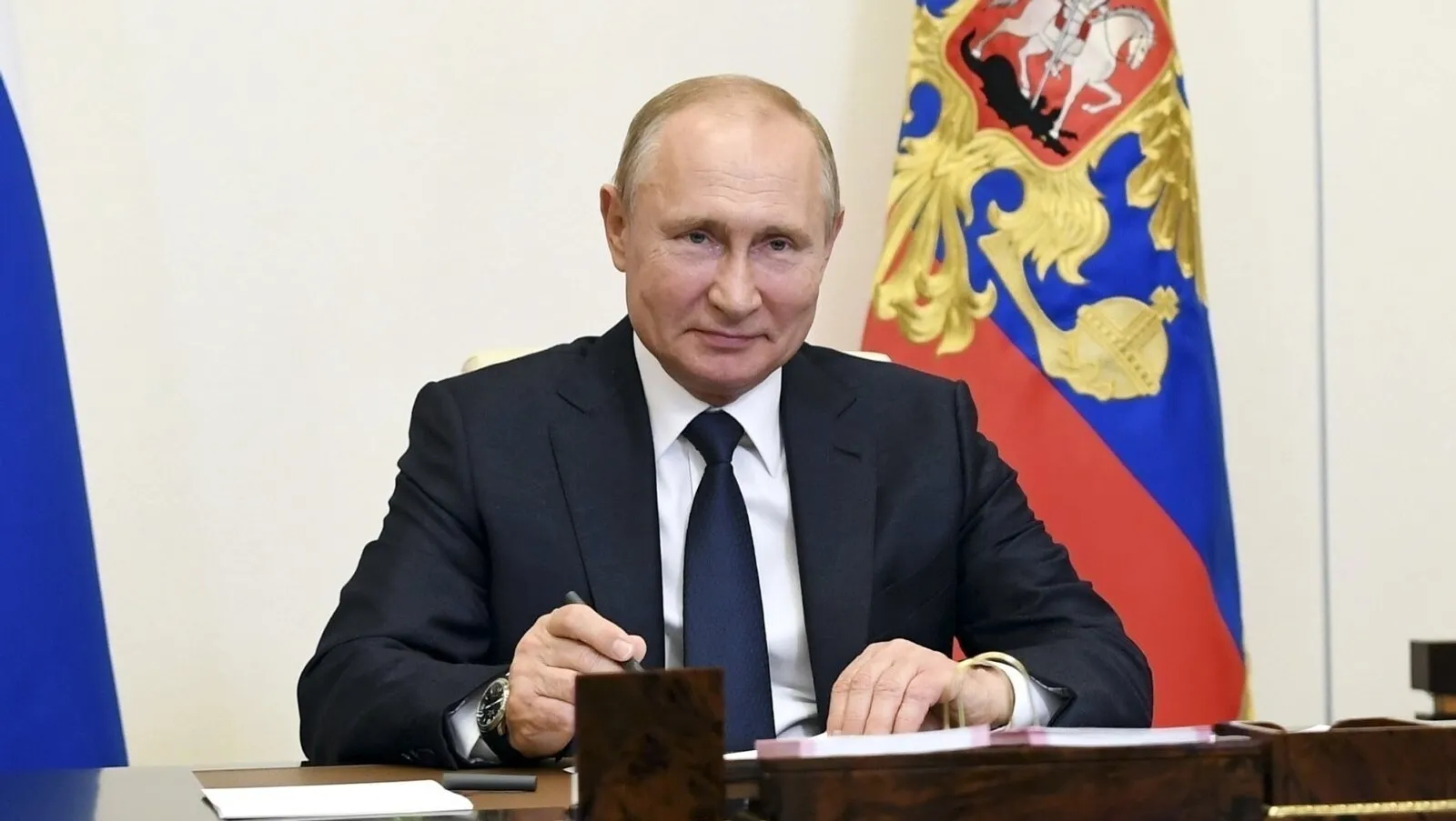 Радий Хабиров поздравил Владимира Путина с днём рождения