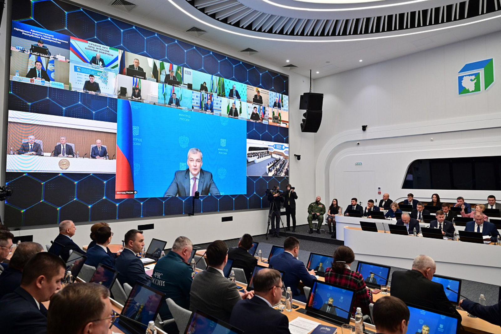 В Башкортостане открыли два новых модульных кадровых центра «Работа России»