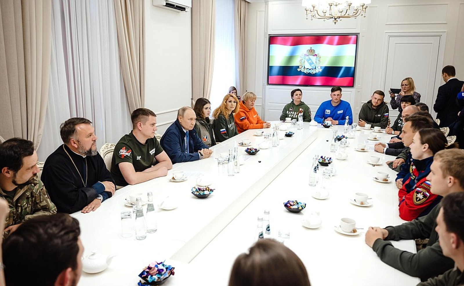 Накануне Владимир Путин совершил рабочую поездку в Курскую область.