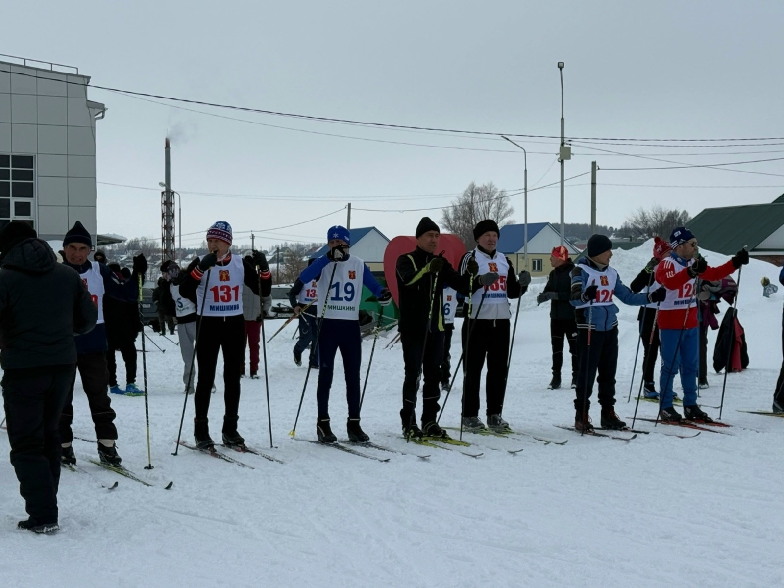 В Мишкино прошли соревнования в честь закрытия лыжного сезона