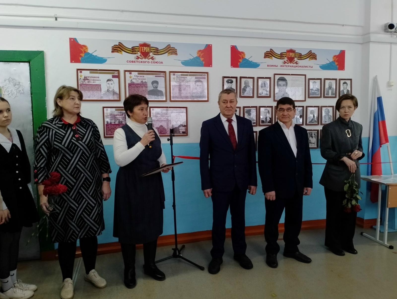 В МБОУ СОШ села Камеево открыли Стену памяти