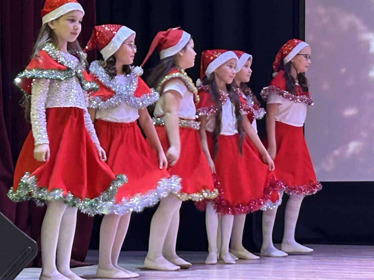 ДШИ села Мишкино провела благотворительный концерт в поддержку участников СВО