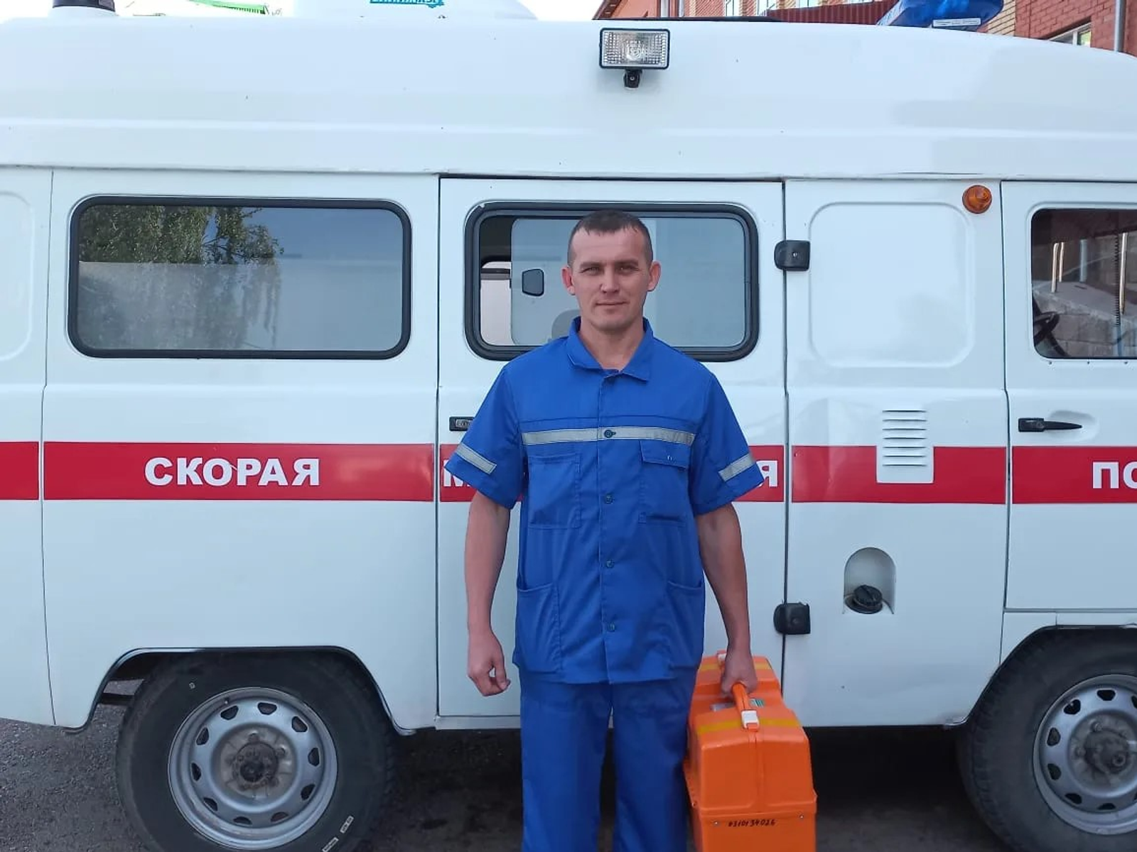 Мы беседовали с бригадиром службы Скорой помощи с. Мишкино Владиславом Яваевым