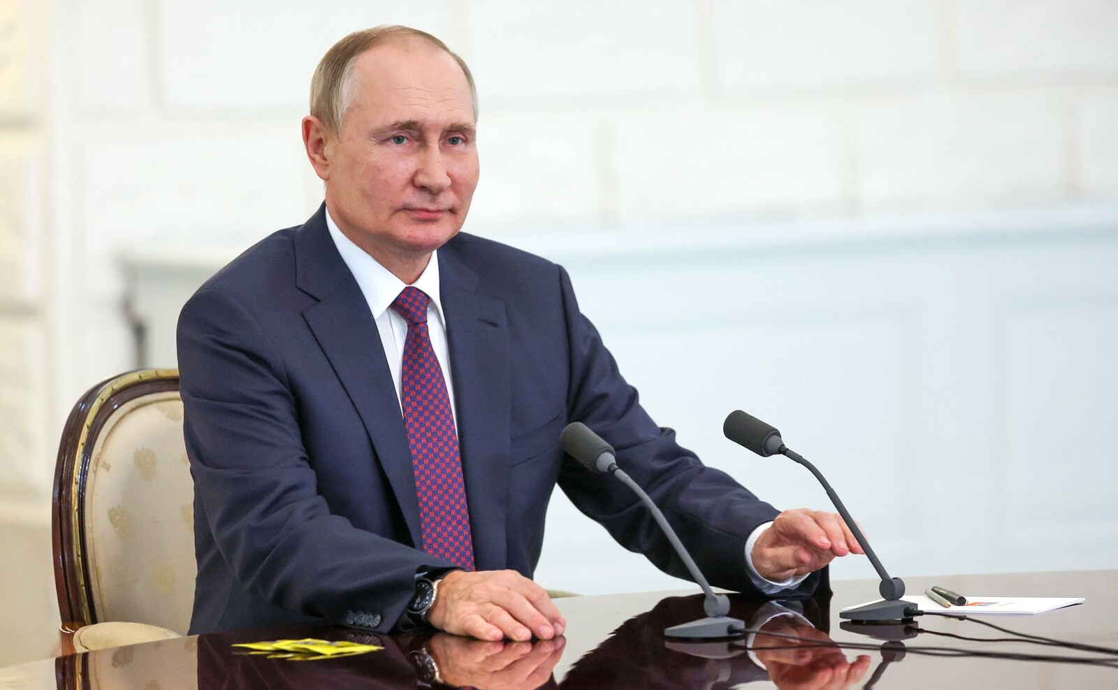 Владимир Путин ответил на вопросы представителей российских СМИ