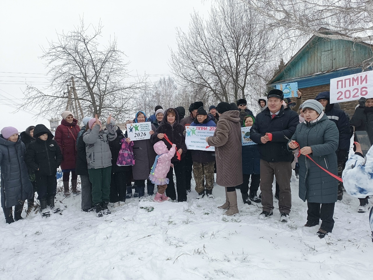 Иликовцы благоустраивают свой населенный пункт