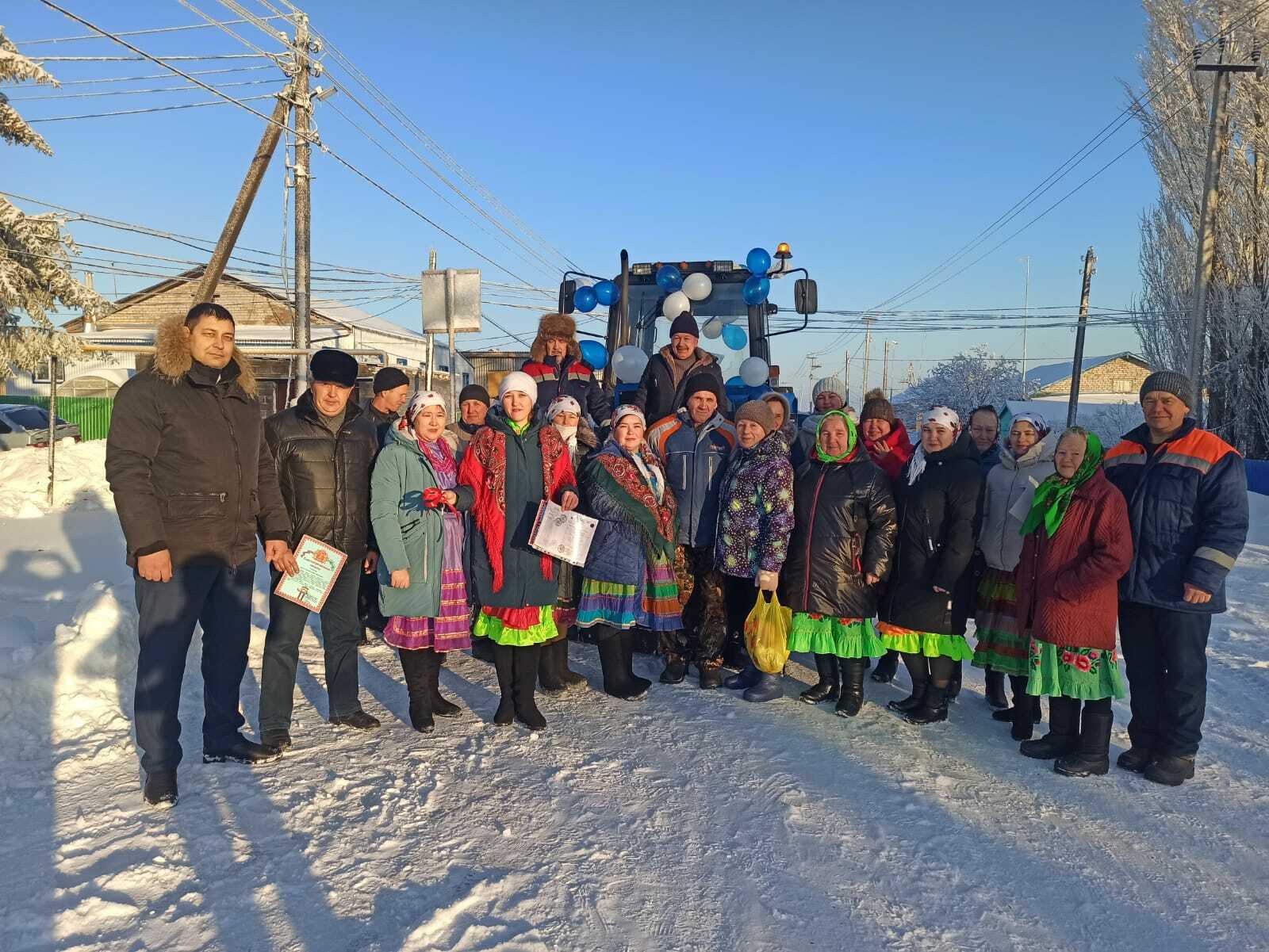 Жители села Ленинское  получили трактор при поддержке  ППМИ