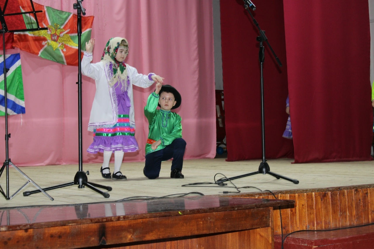В деревне Тынбаево прошёл благотворительный концерт в поддержку бойцов СВО